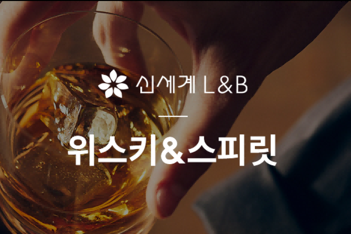 Dolly Parton Talks Lipstick Launch and Country Girls Who Dream of Glamour